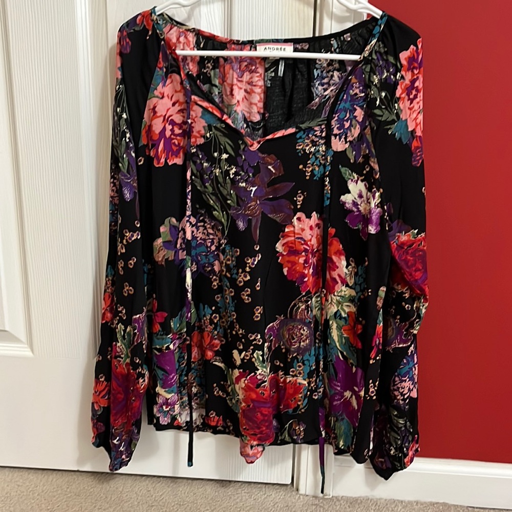 Andree by Unit Floral Blouse